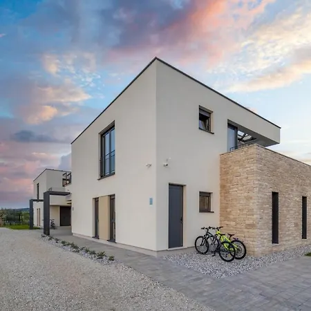 Willa Estate *